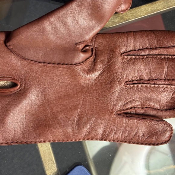 Dents Cashmere lined Leather glove - Picture 3 of 7